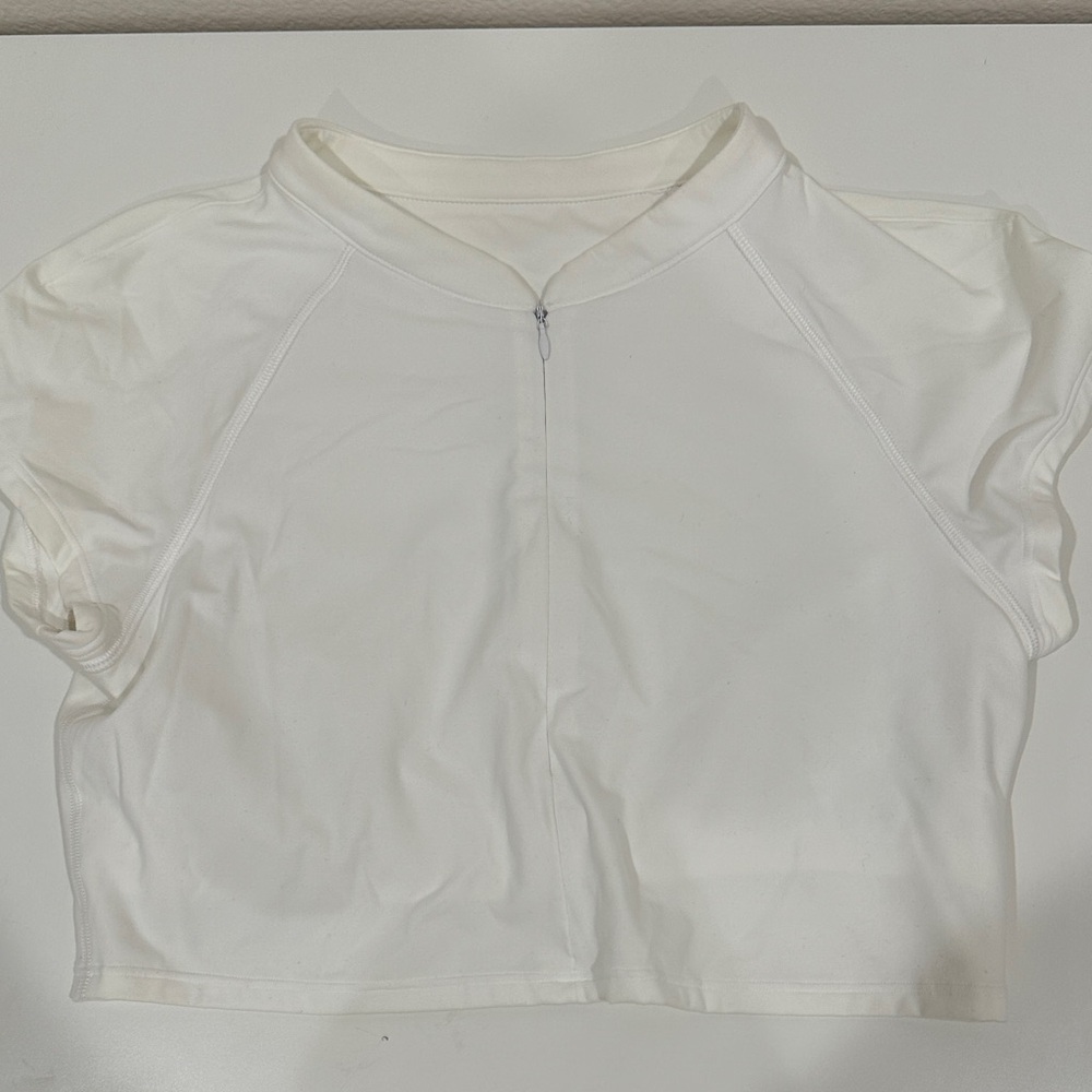 Alphalete White Fitted Crop Top (L)